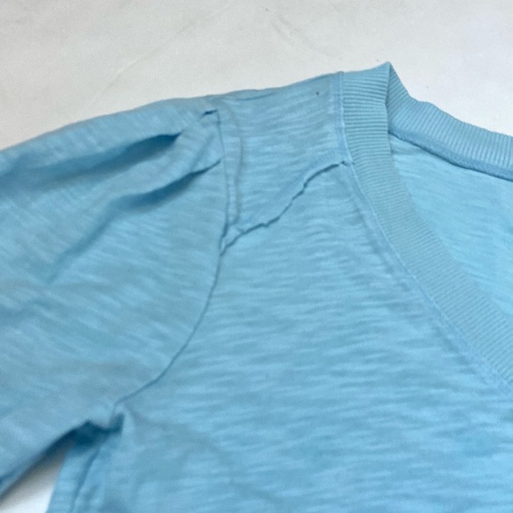 Mododoc V-Neck Sweater - Picture 9 of 16